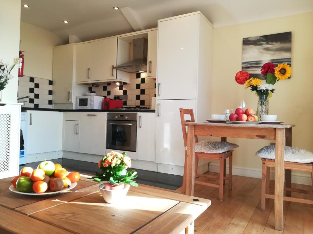 Bright, Modern 1 Bedroom Apartment, Uplands, Swansea Bagian luar foto