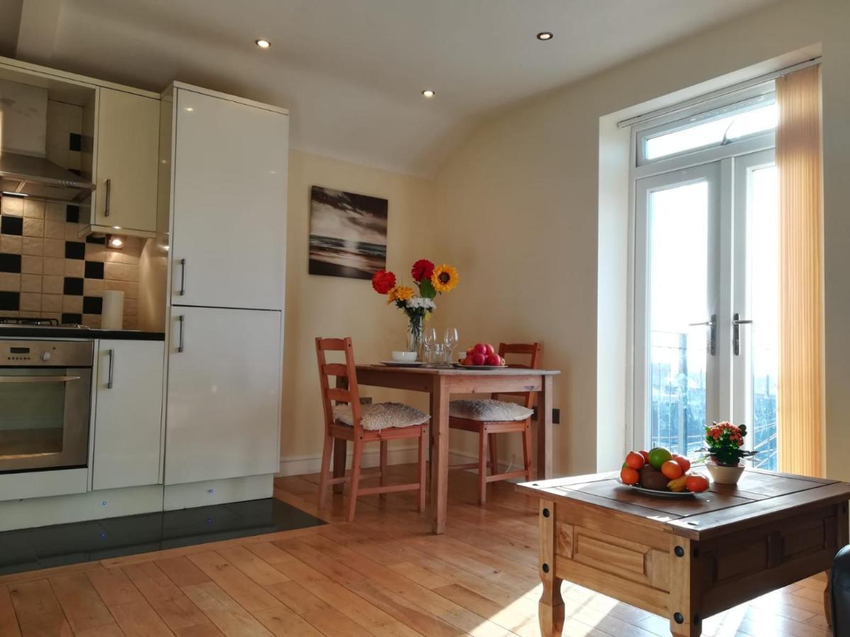 Bright, Modern 1 Bedroom Apartment, Uplands, Swansea Bagian luar foto
