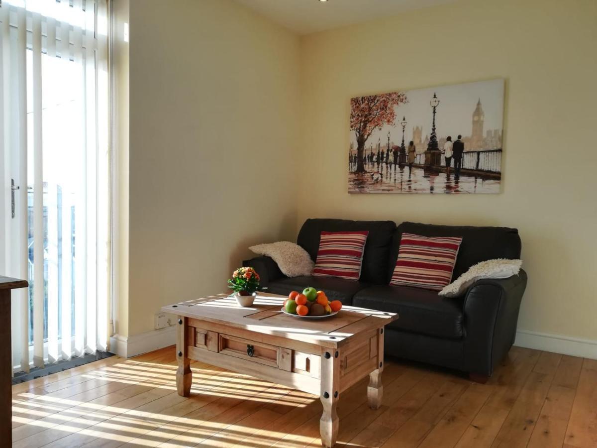 Bright, Modern 1 Bedroom Apartment, Uplands, Swansea Bagian luar foto